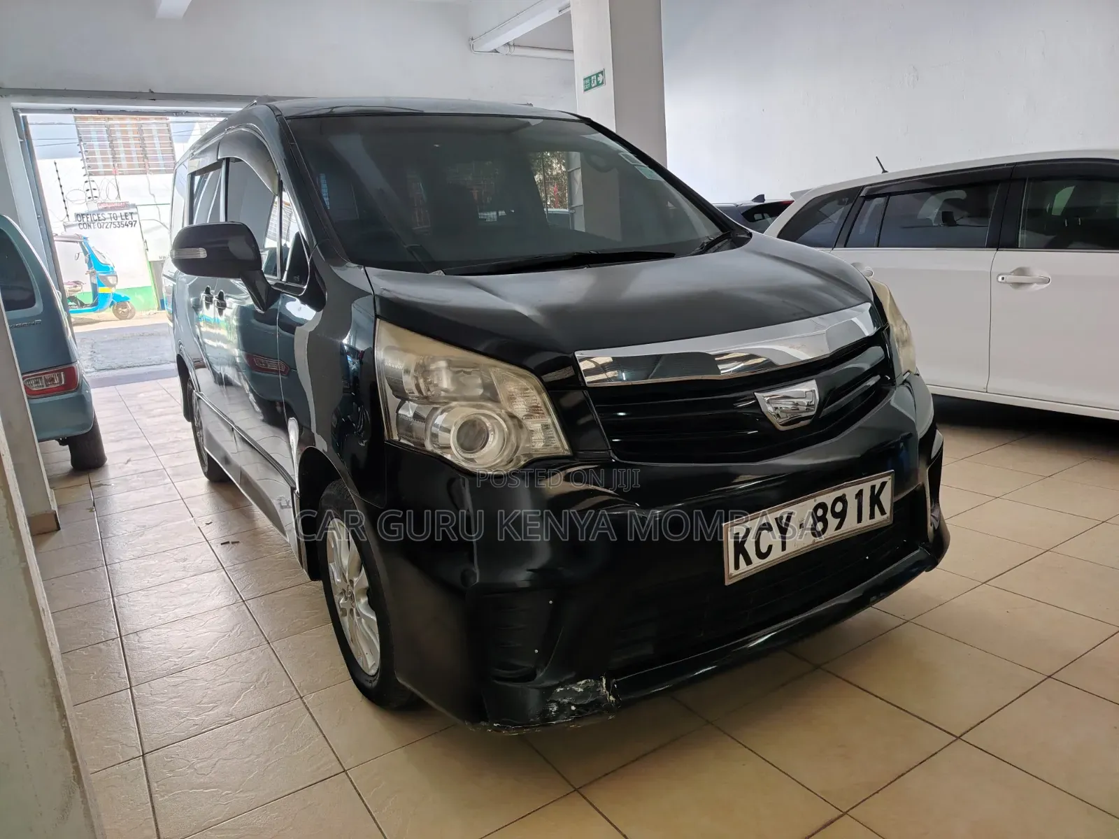 Toyota Noah 2013 Black