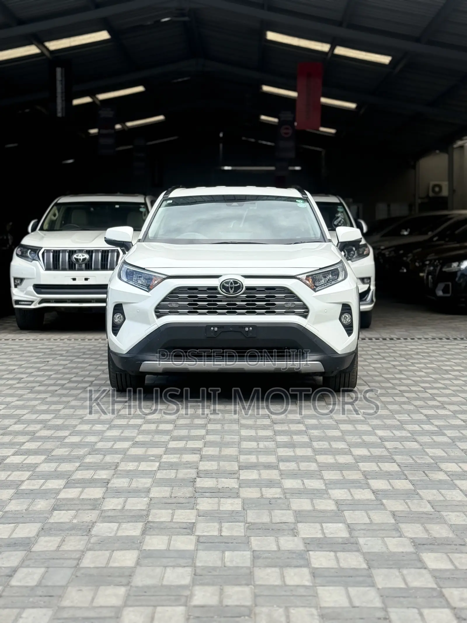 Toyota RAV4 2019 White