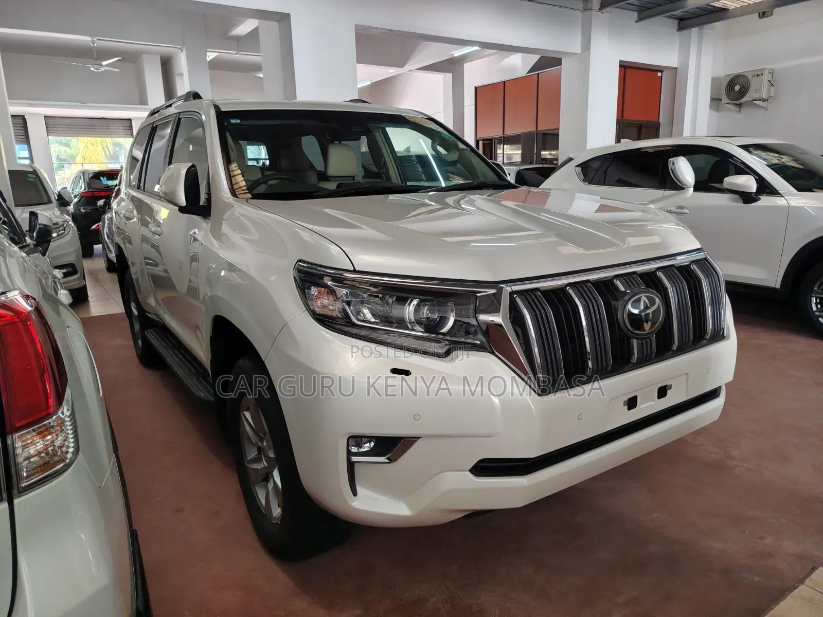 Toyota Land Cruiser Prado 2018 White