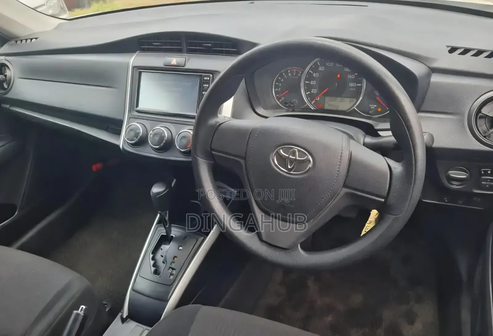 Toyota Corolla Fielder 2019 White