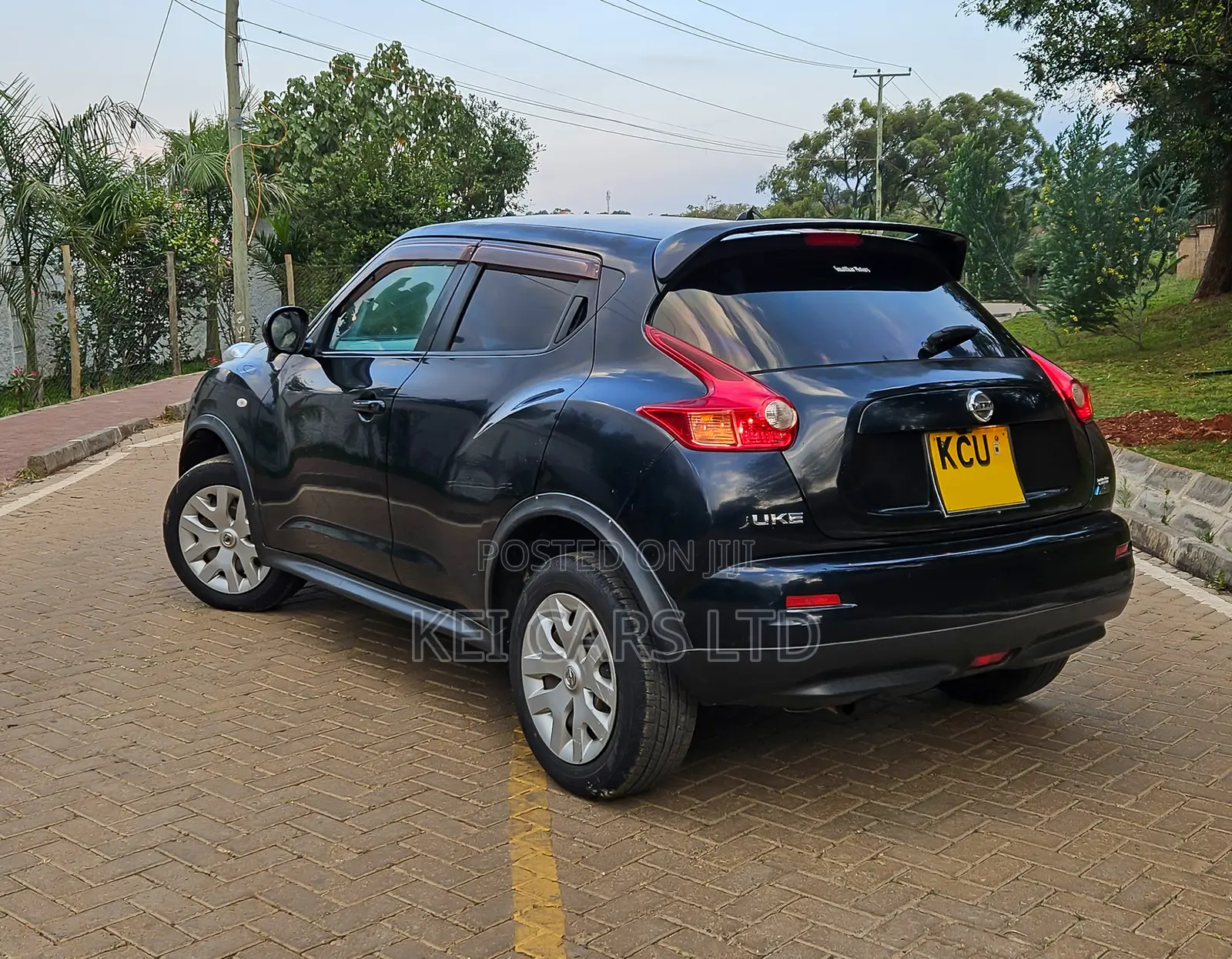 Nissan Juke 2012 Black