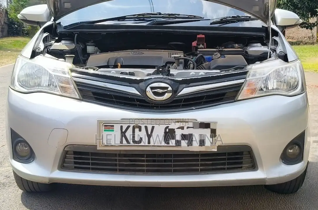 Toyota Corolla Fielder 2013 Silver
