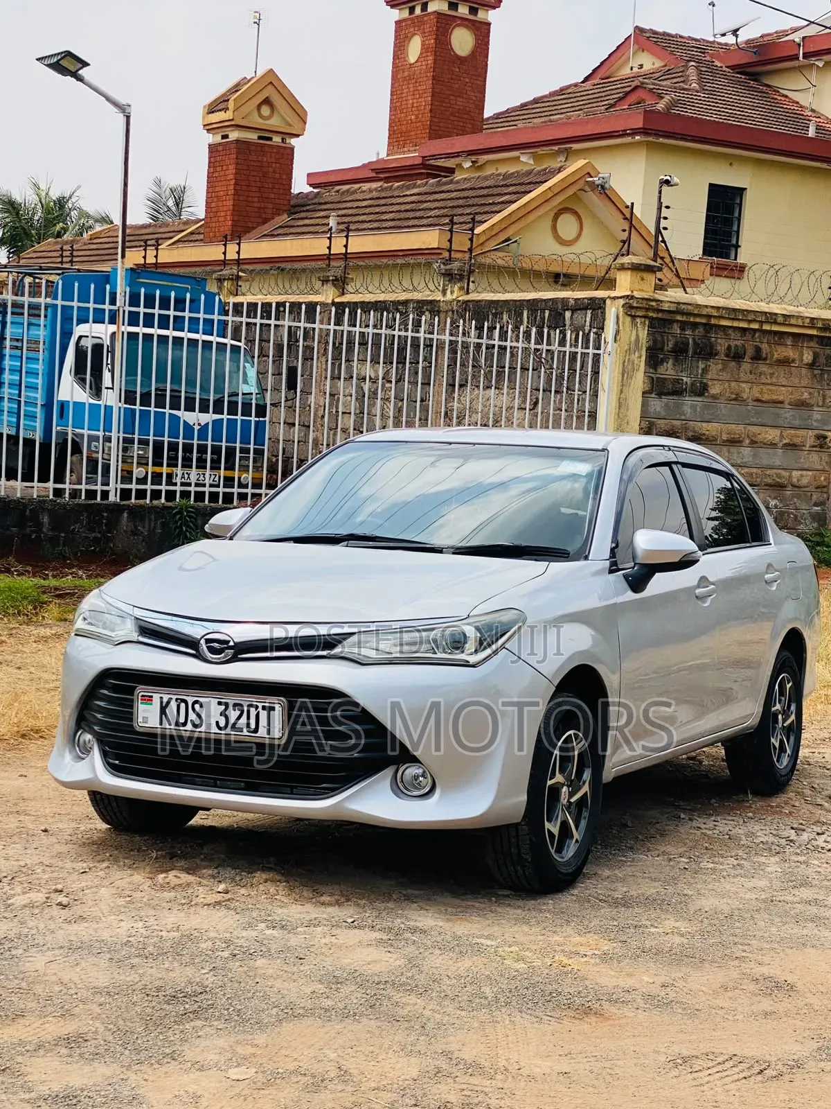 Toyota Axio 2018 Silver