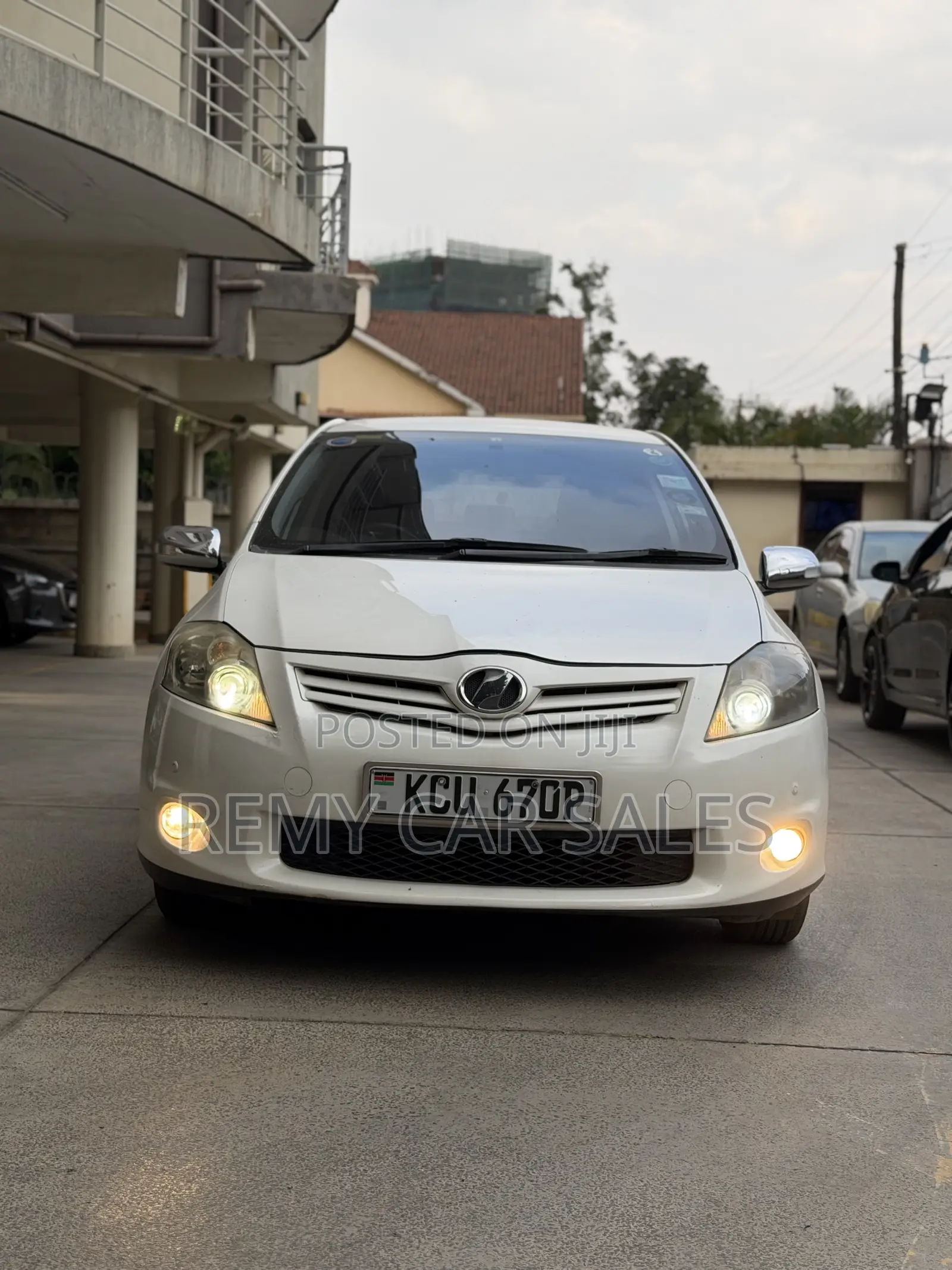 Toyota Auris 2012 White