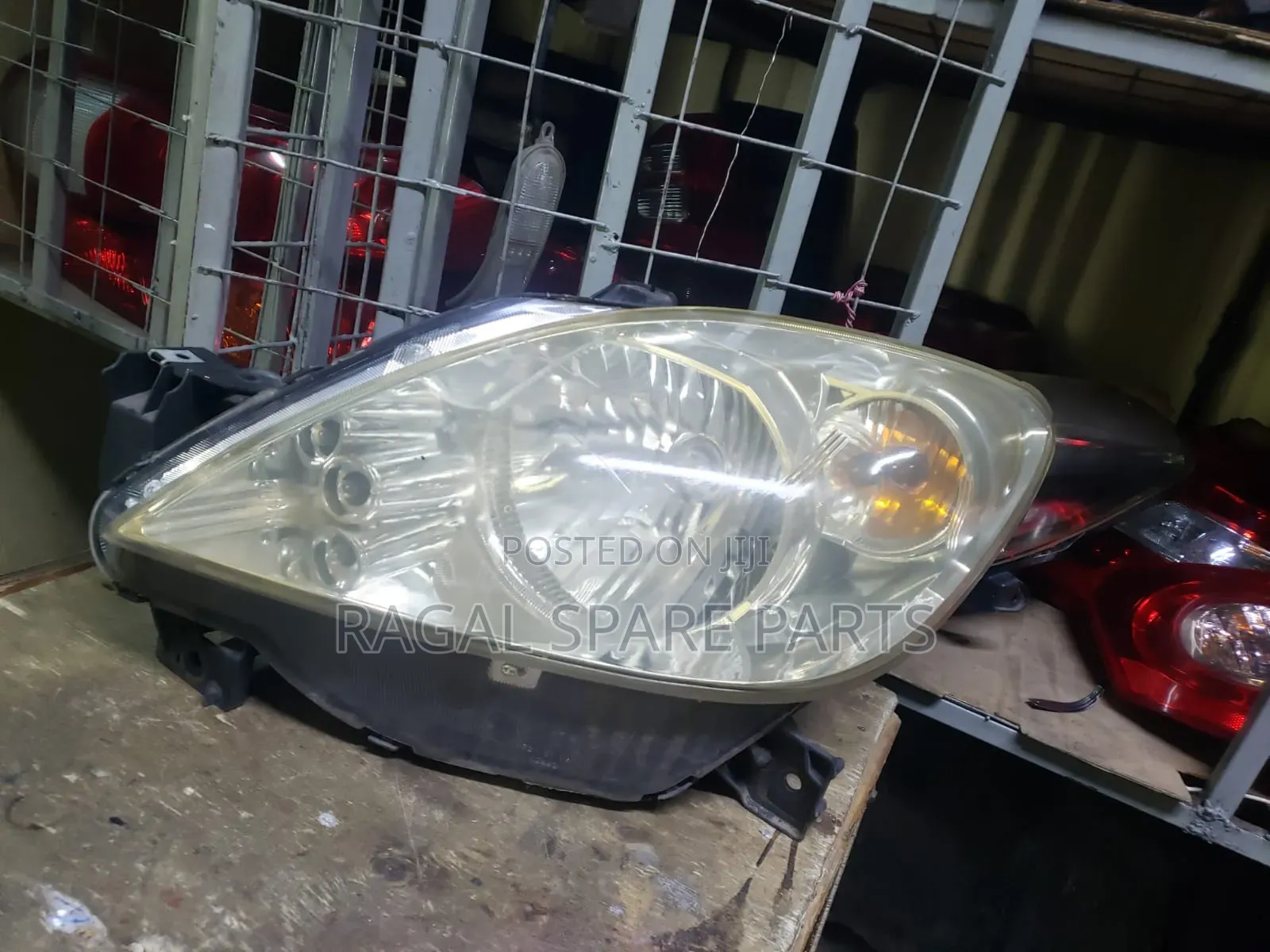 Demio 2005/6/7 Non Xenon