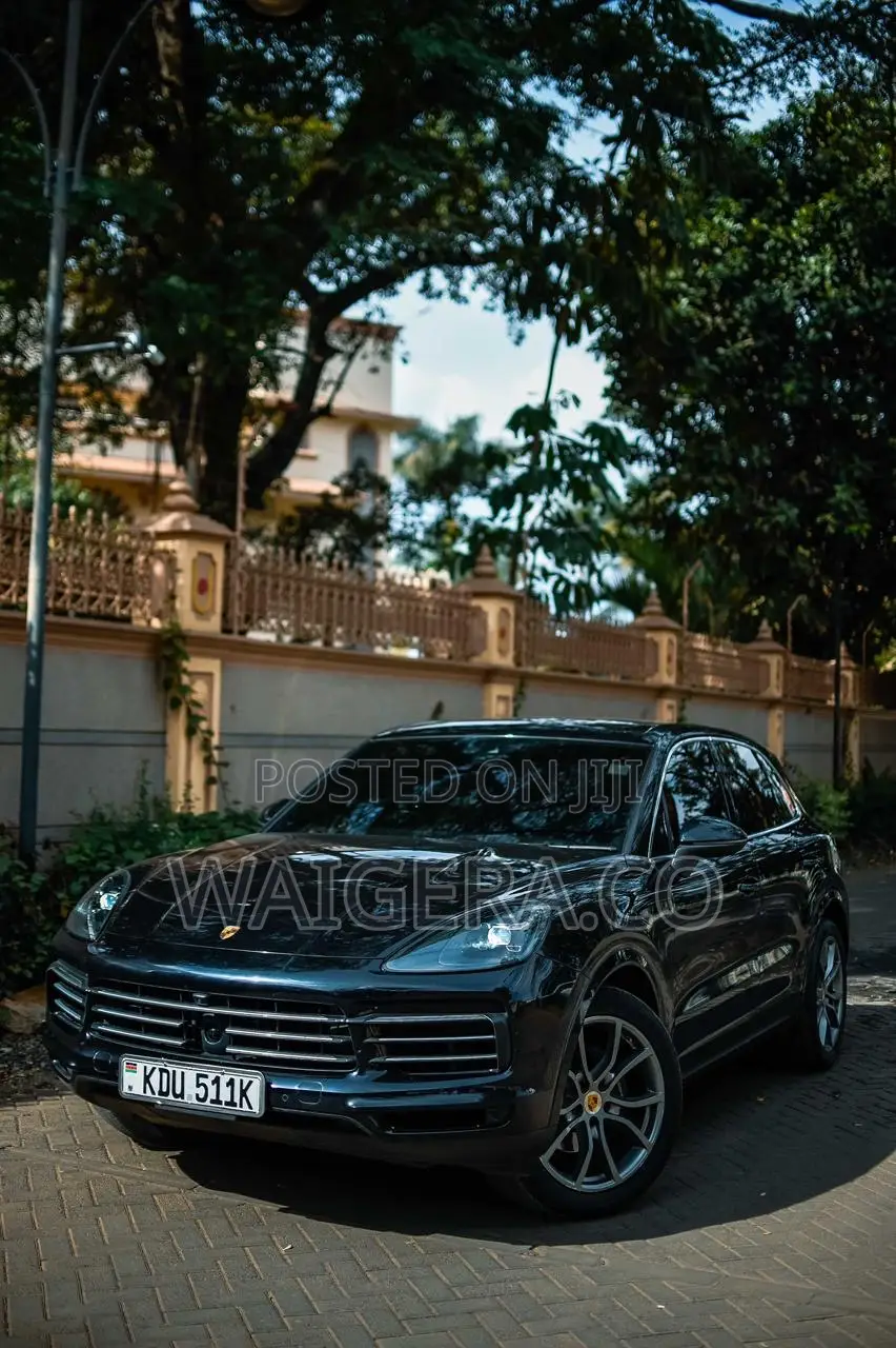 Porsche Cayenne Base AWD 2019 Black