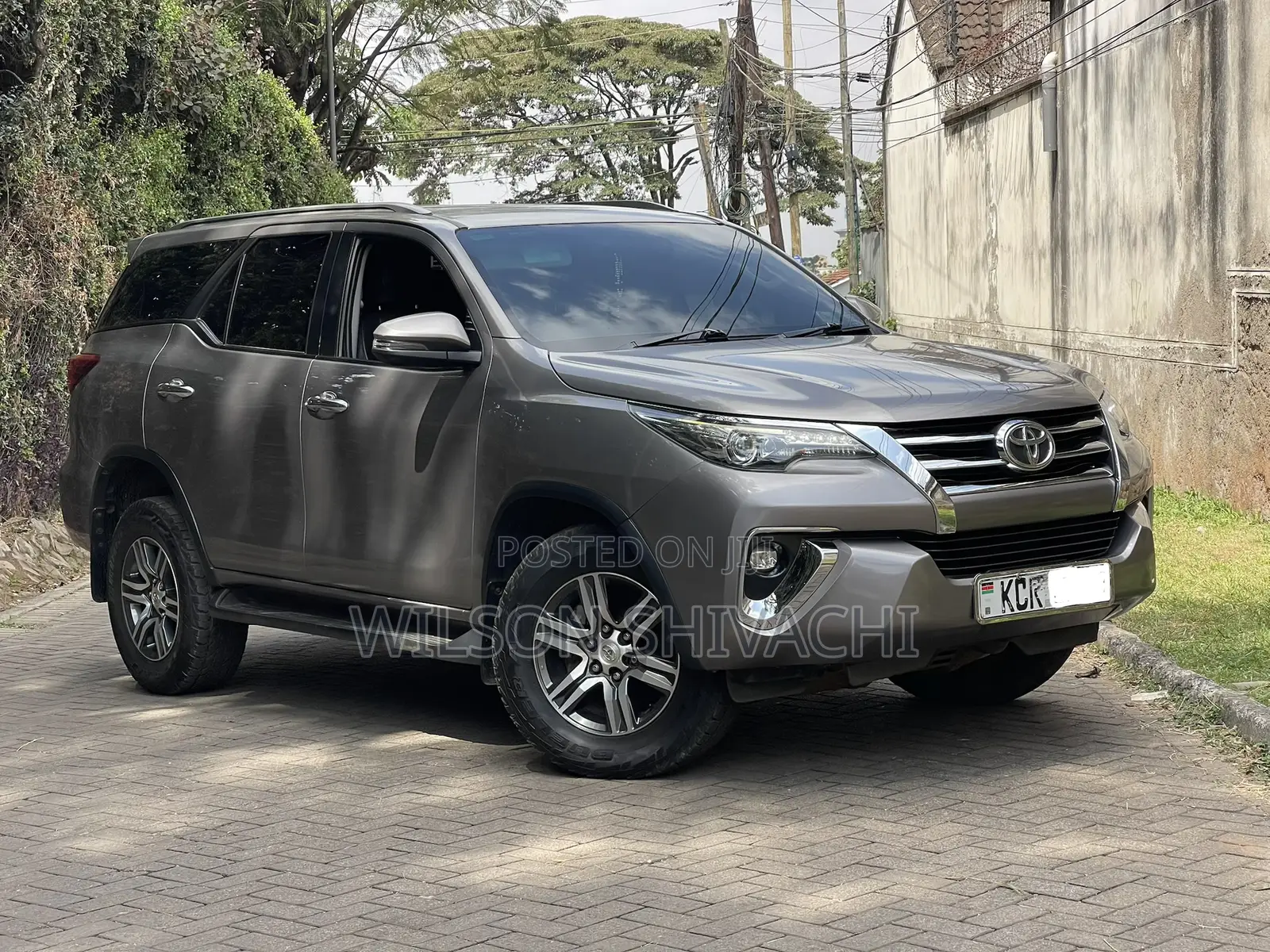 Toyota Fortuner 2018 Silver