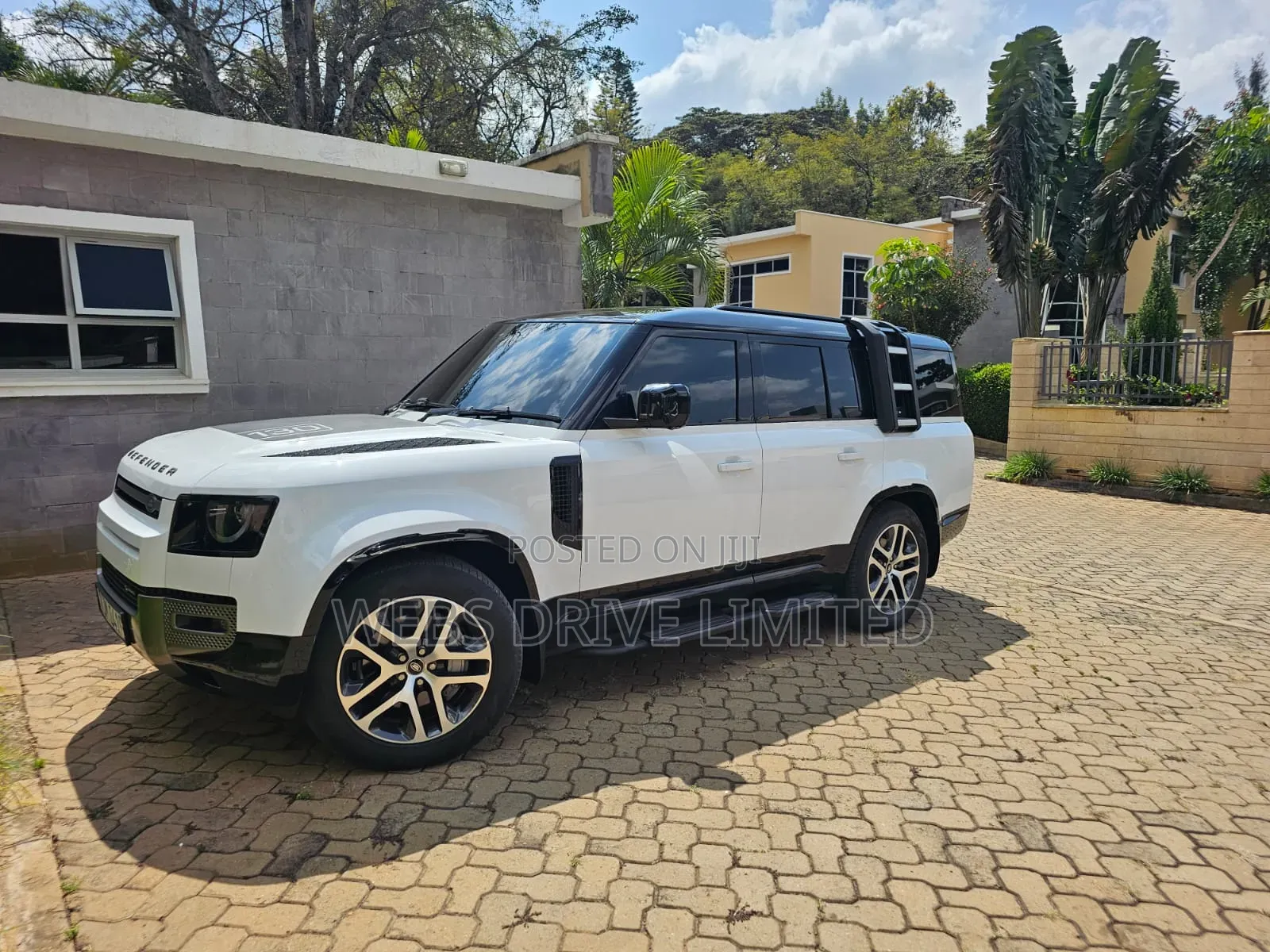 Land Rover Defender 2024 White