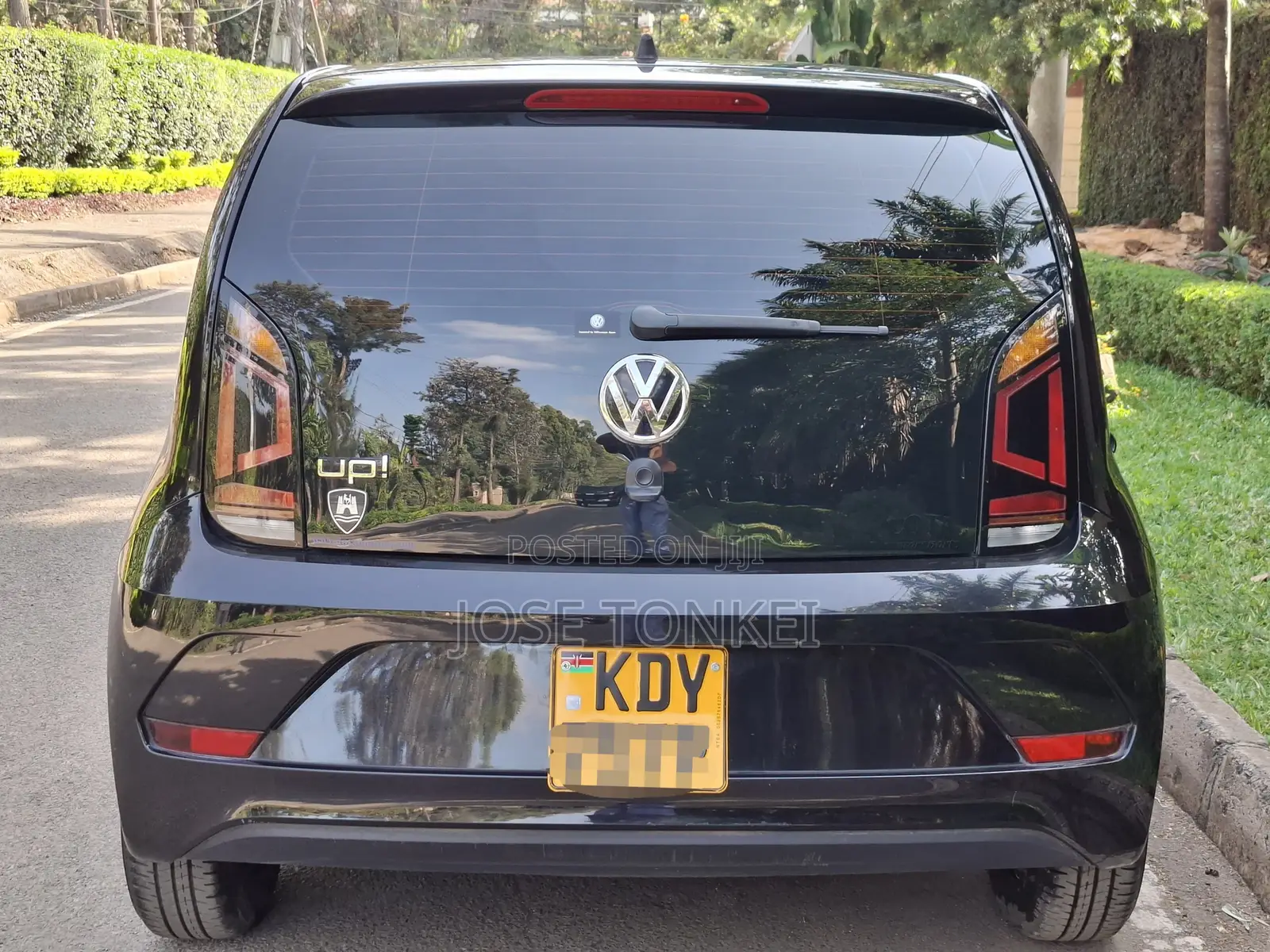 Volkswagen Up 2017 Black