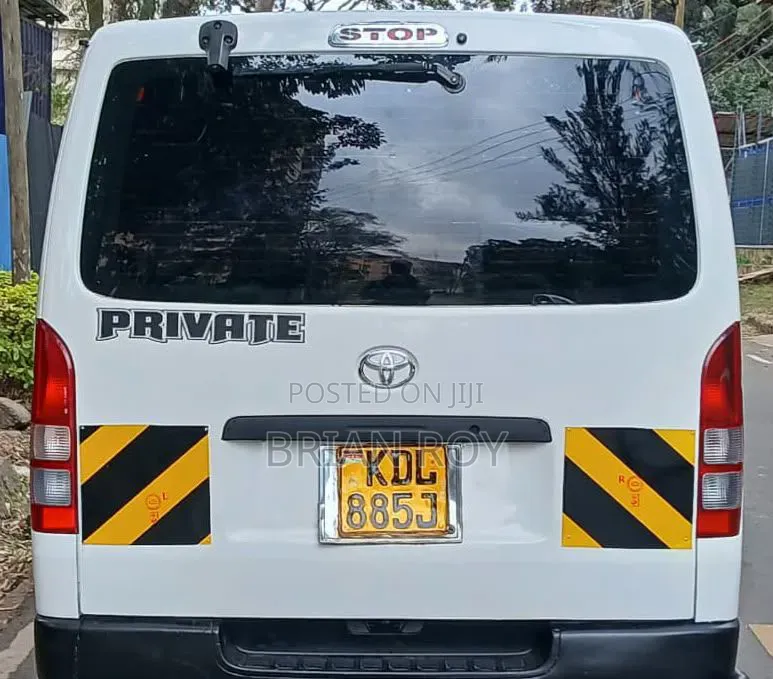 Toyota HiAce 2016 White