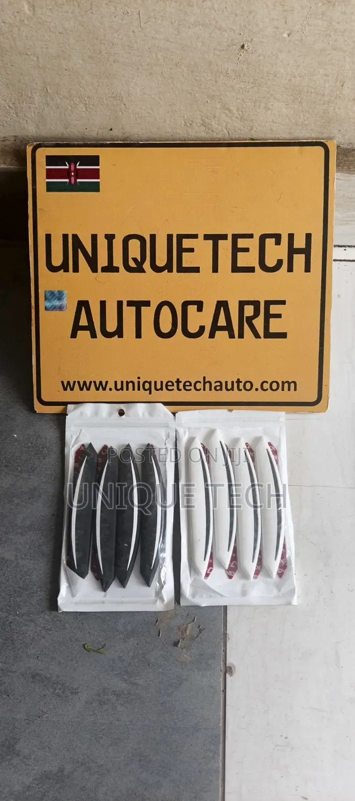 Universal 4PCS Door Edge Protectors Car Door Guards