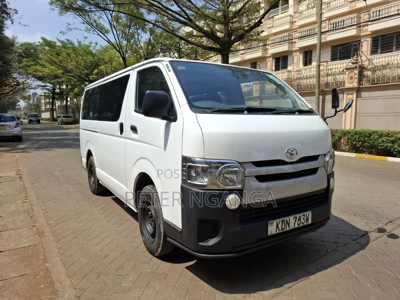 Toyota HiAce 2016 White