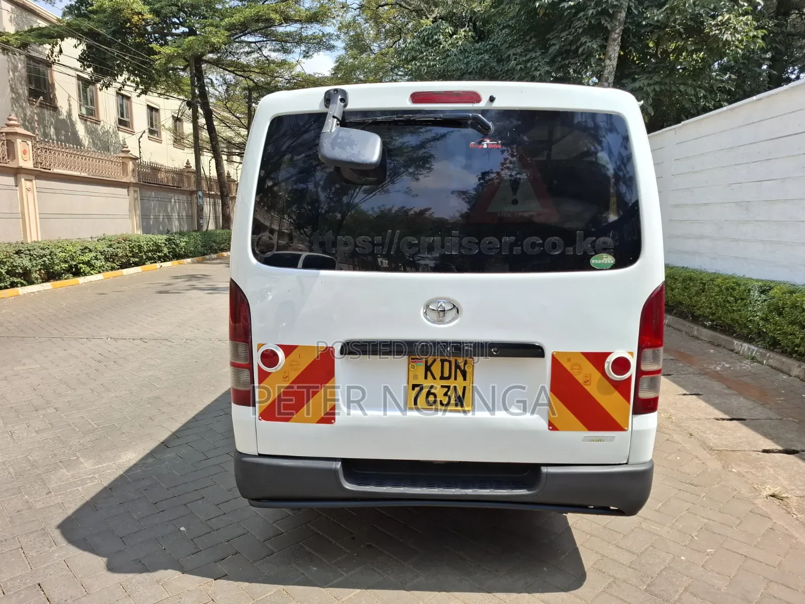 Toyota HiAce 2016 White
