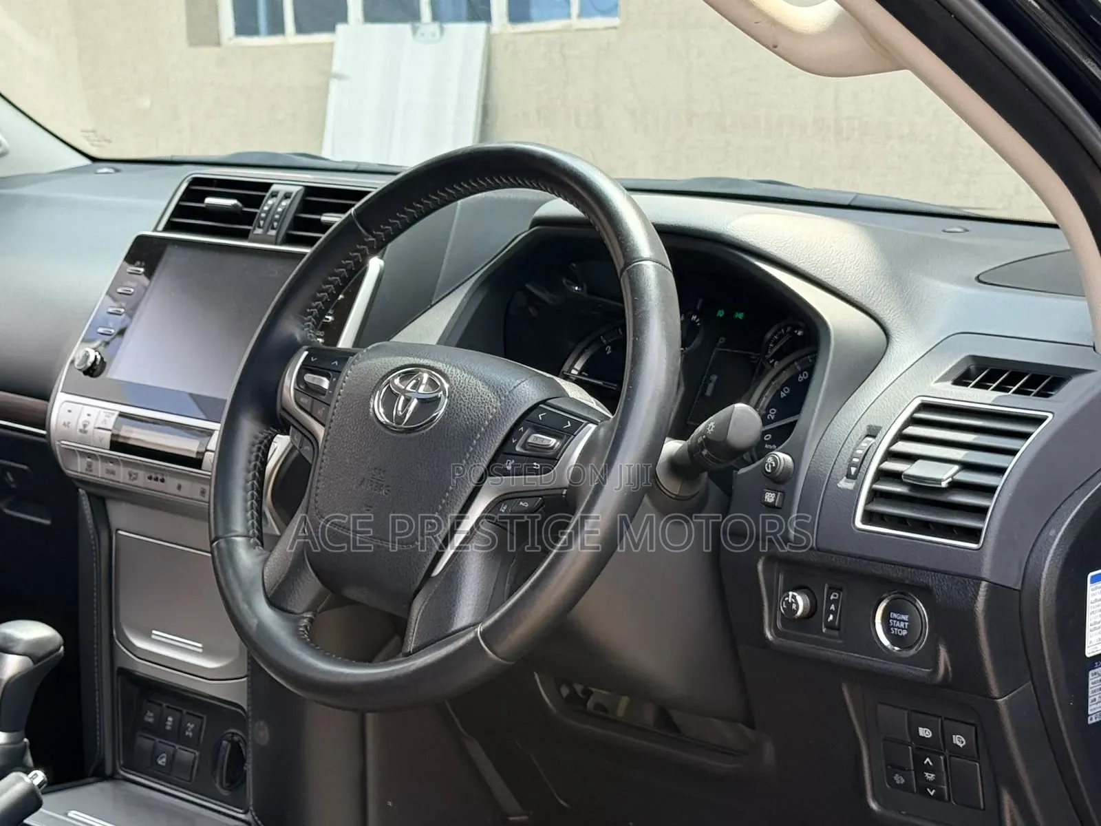Toyota Land Cruiser Prado 2022 Black