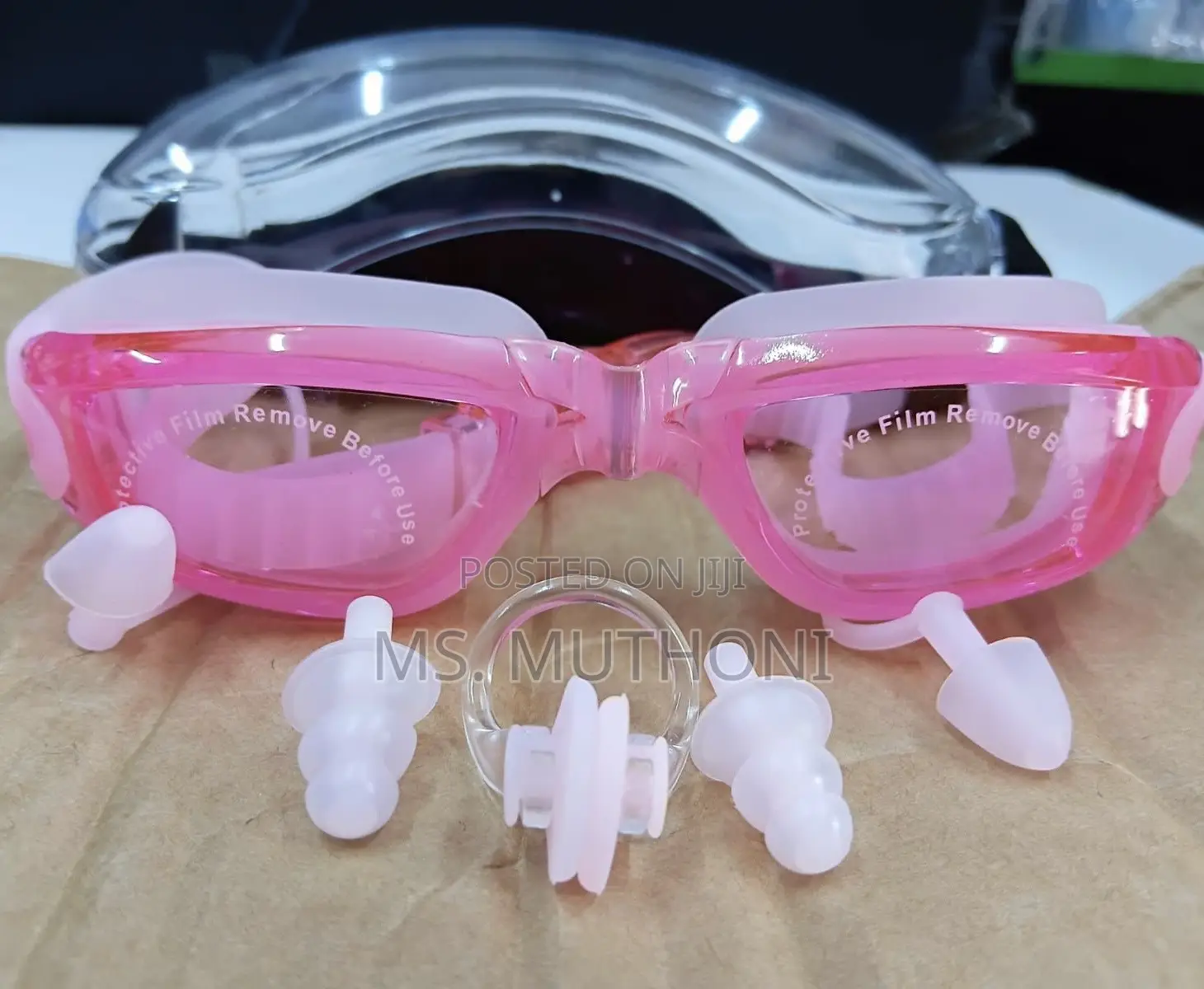 Coach Recommended Swimming Goggles , Earplugs Nose Clip
