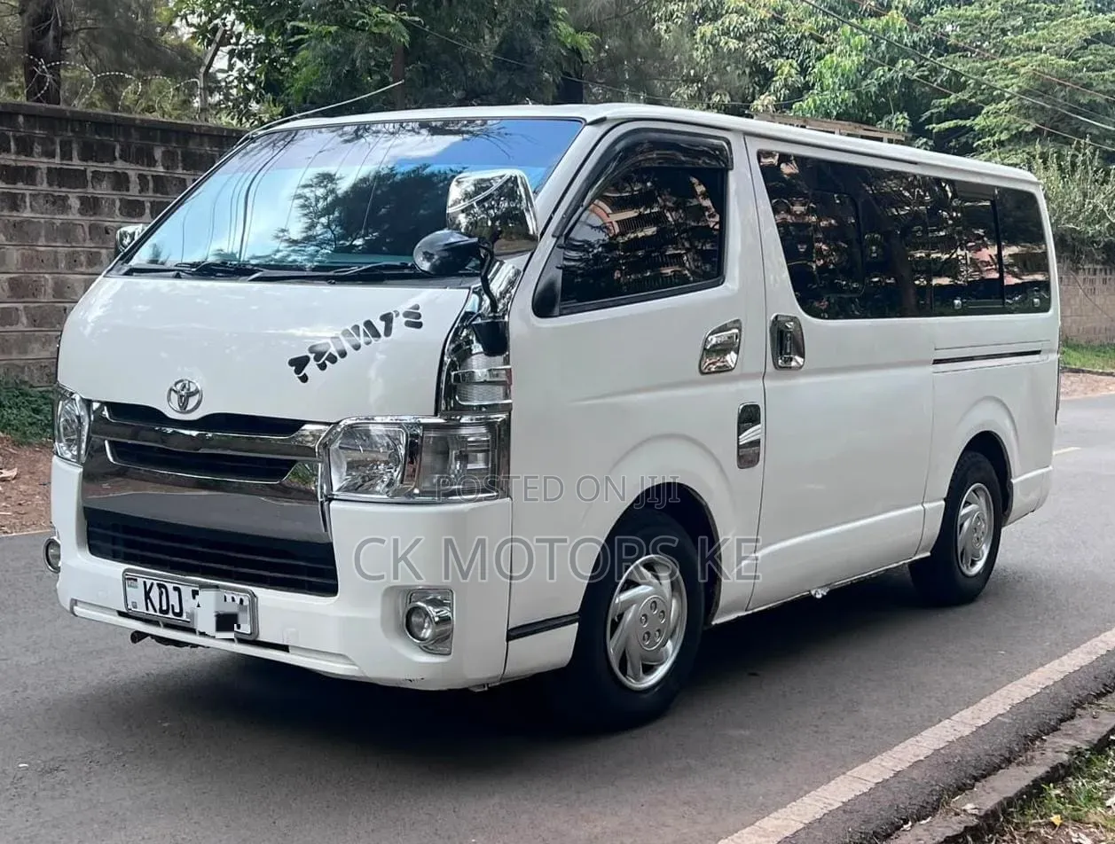 Toyota HiAce 2016 White
