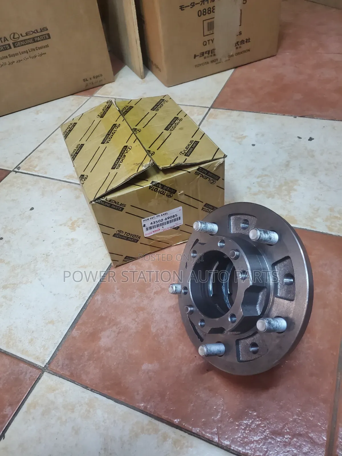 Front Axial Hub LC 79 Series