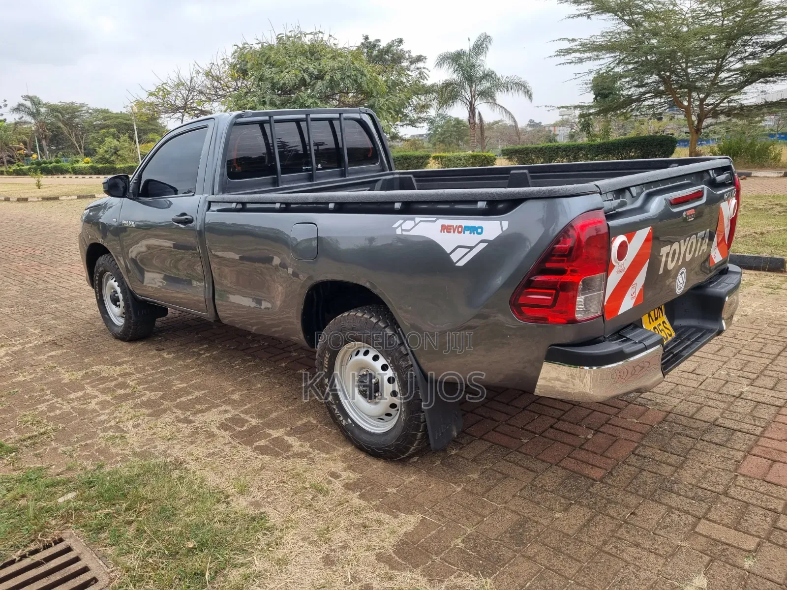 Toyota Hilux 2023