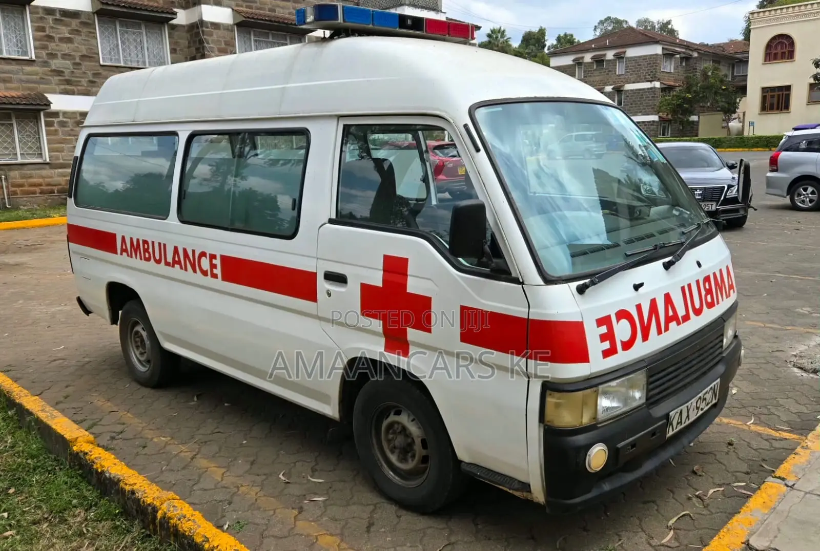 Nissan Caravan (Urvan) 2000 White