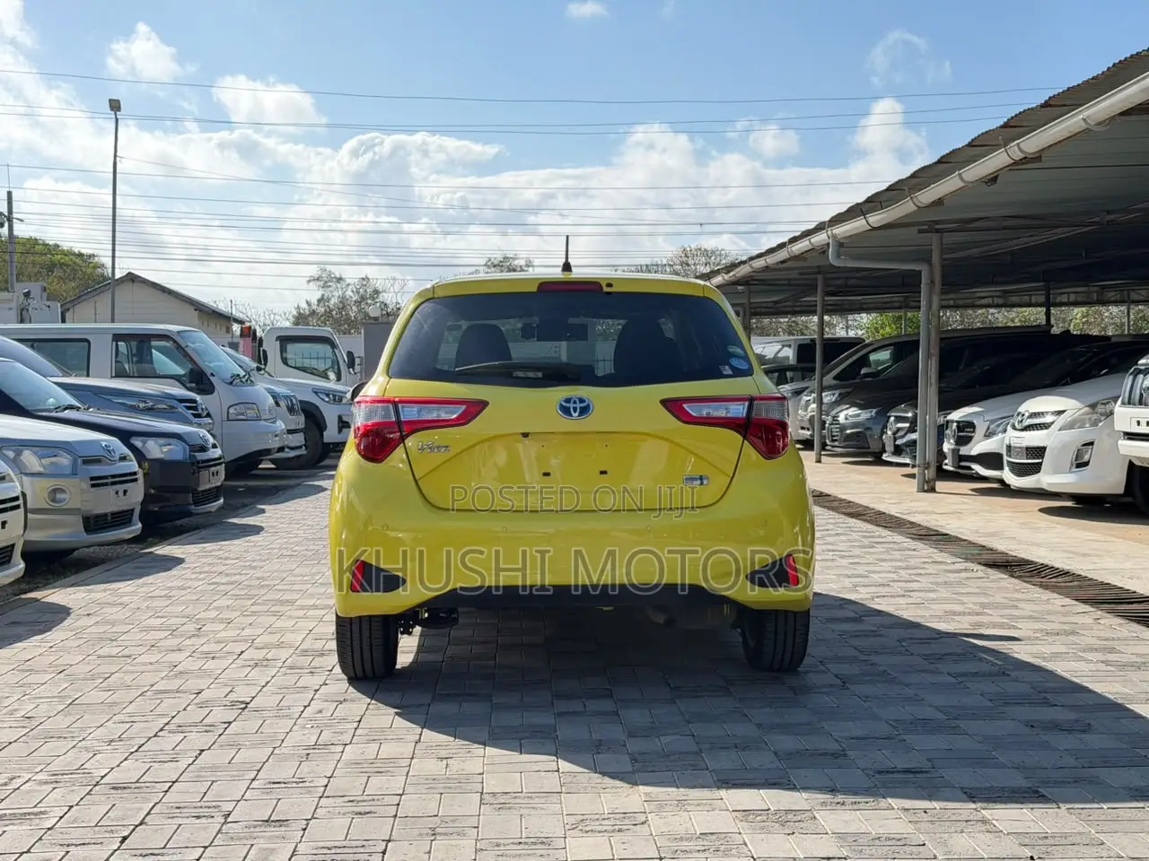 Toyota Vitz 2019 Yellow