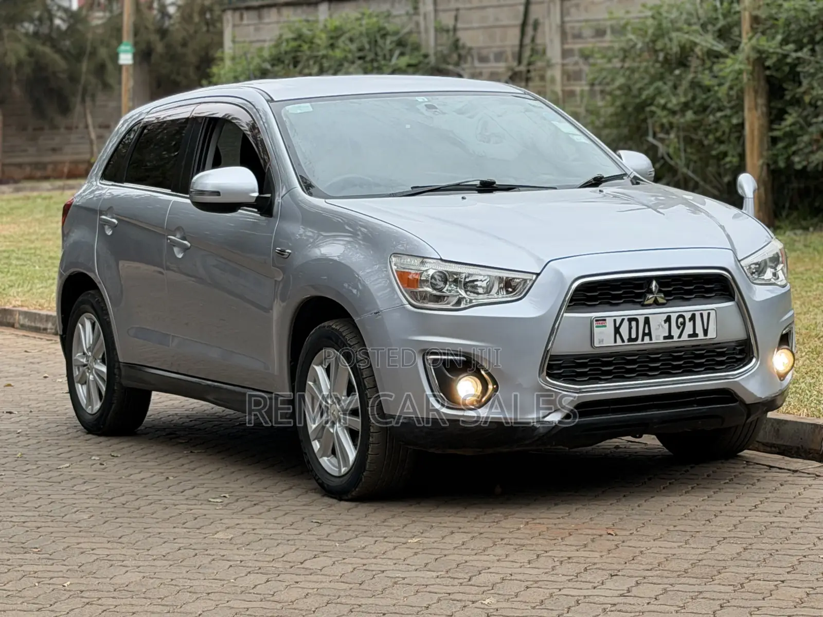 Mitsubishi RVR 2014 Silver