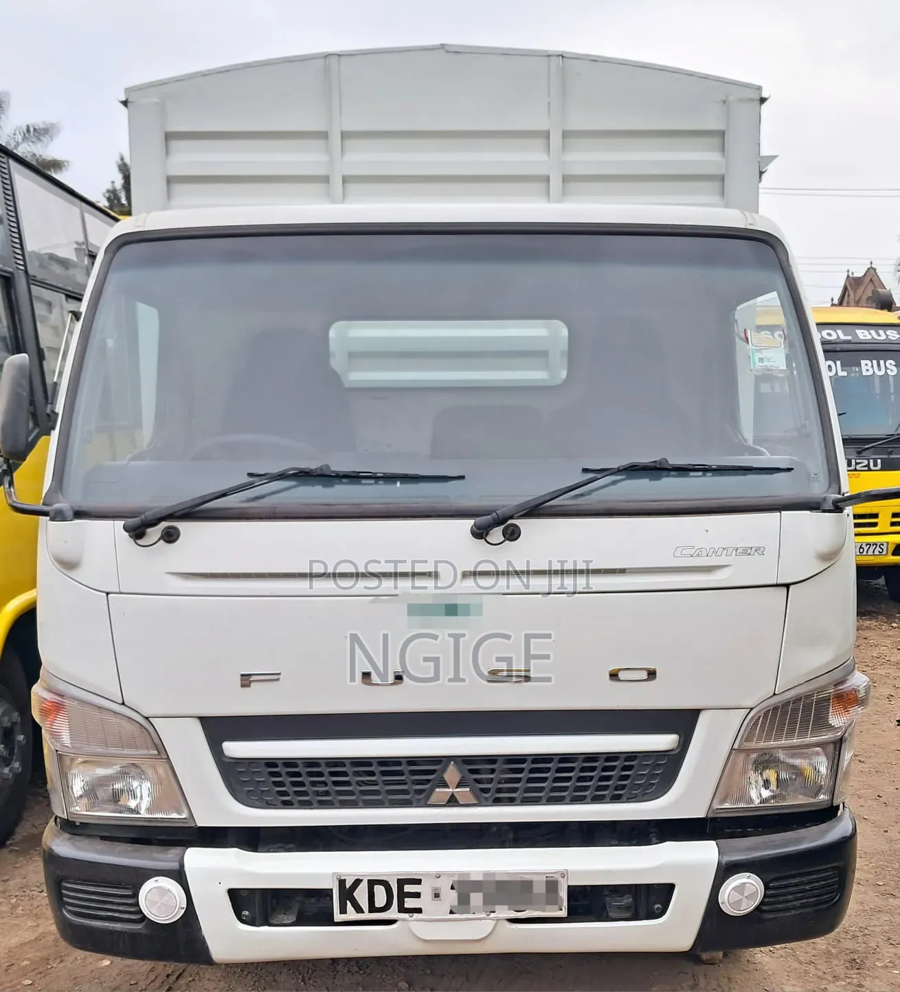 Mitsubishi Fuso Canter Fe85