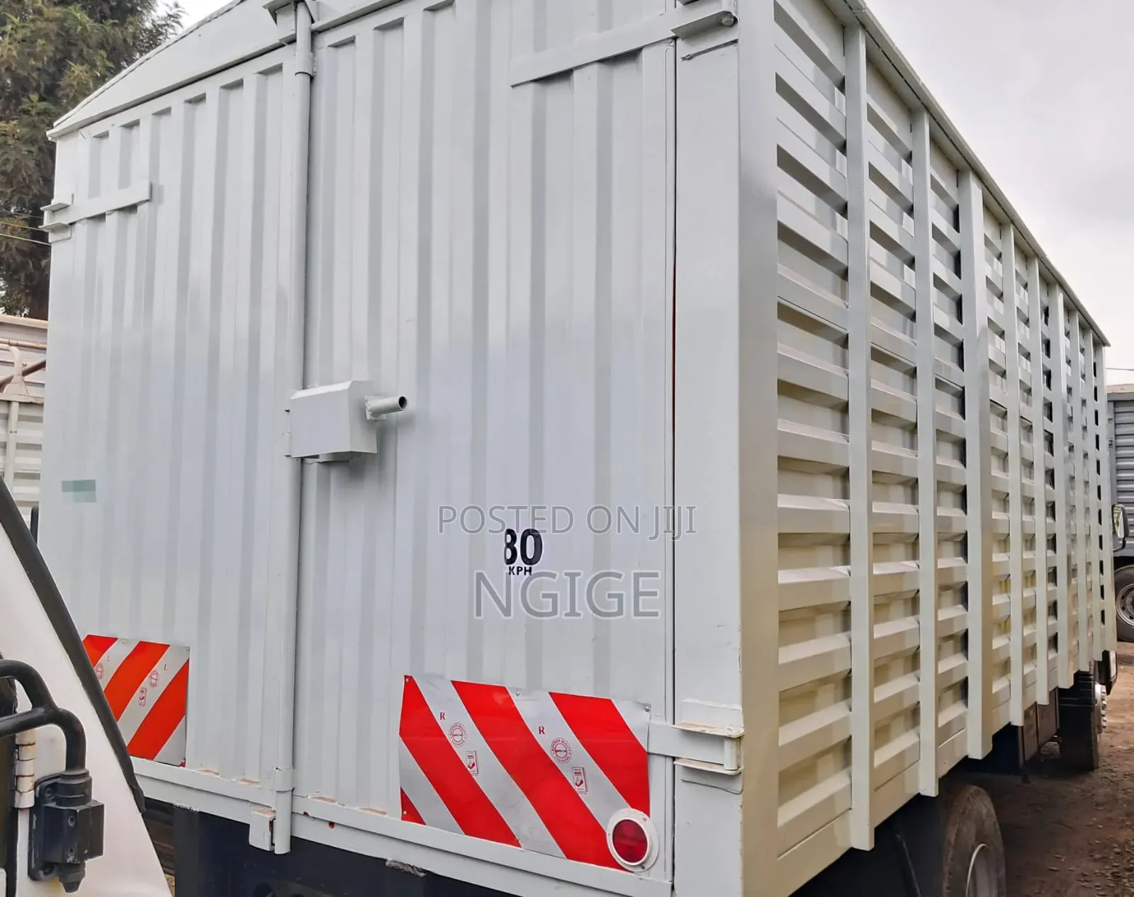 Mitsubishi Fuso Canter Fe85