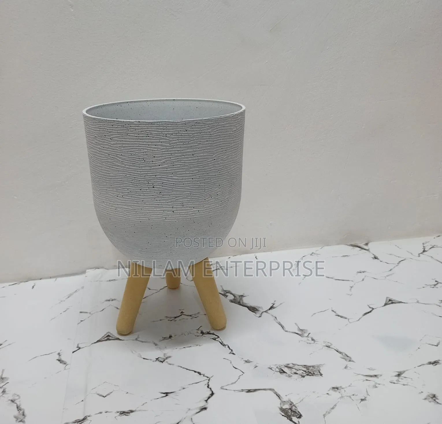 Flower Pot/ Planter