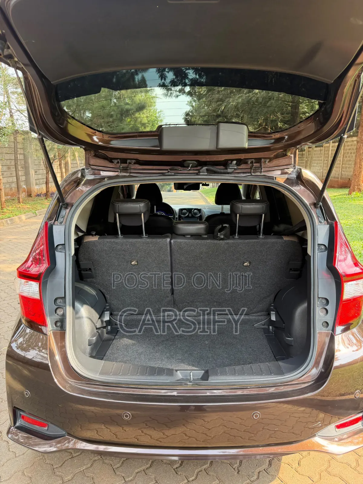 Nissan Note 2017 Burgundy