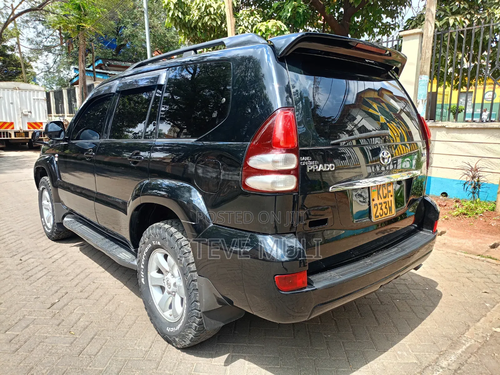 Toyota Land Cruiser Prado 2009 Black