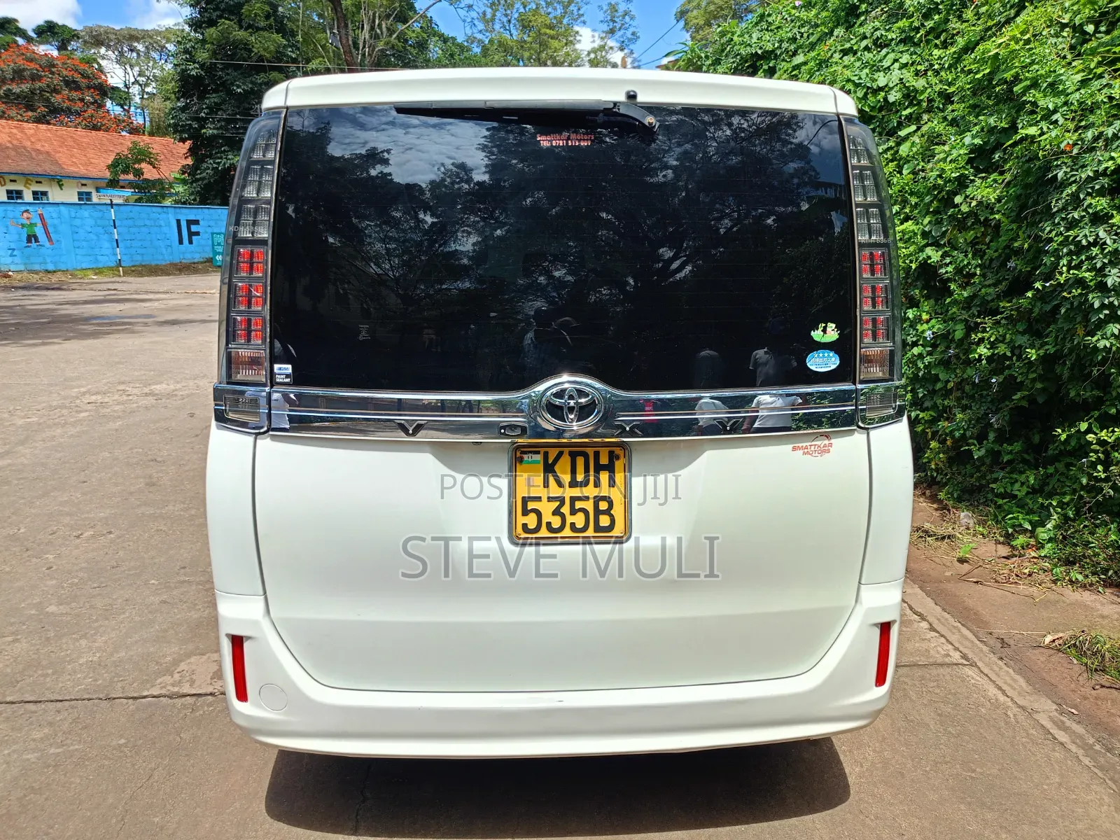 Toyota Voxy 2016 White