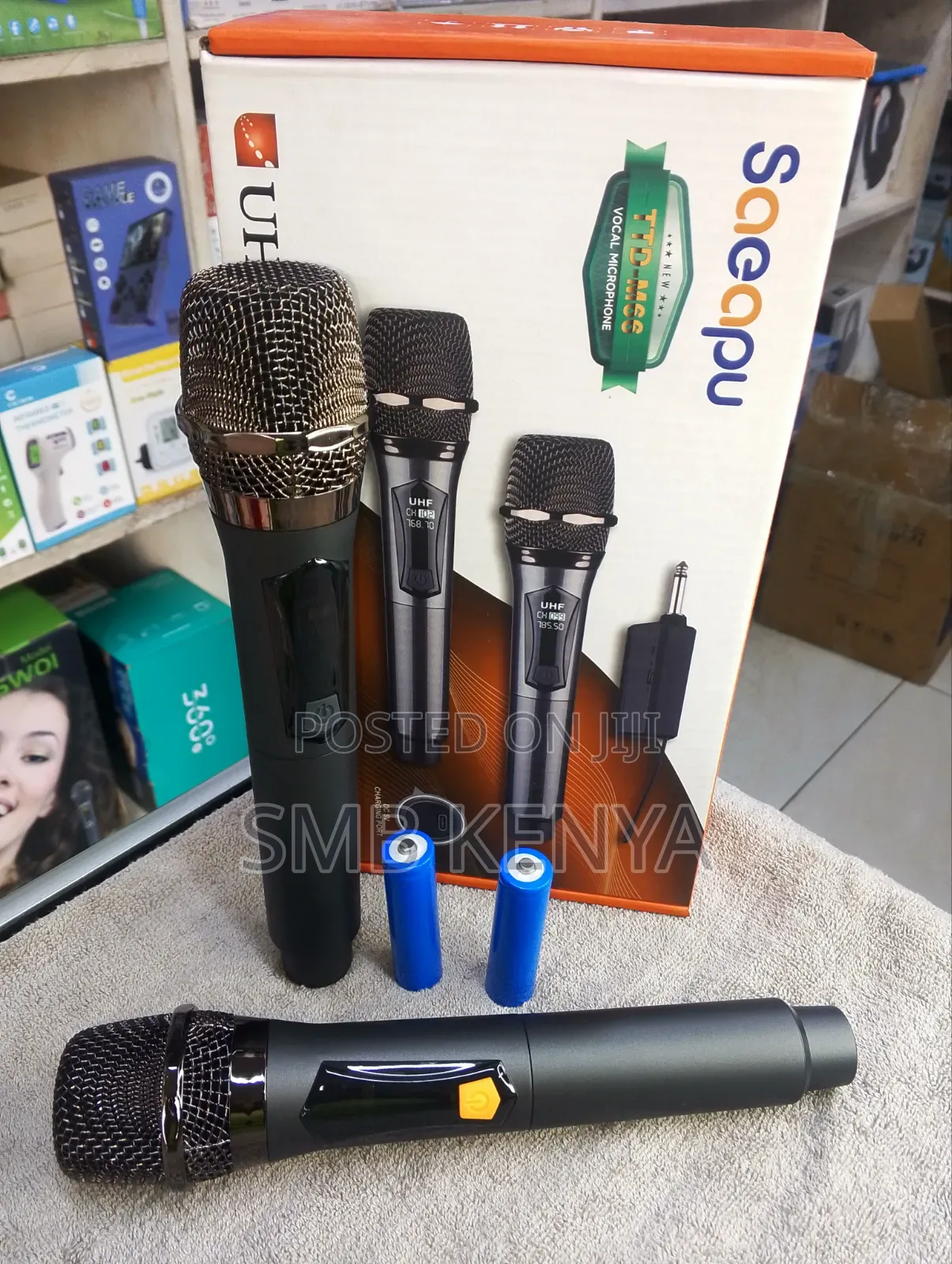 Rechargeable UHF Wireless Microphone and Receiver