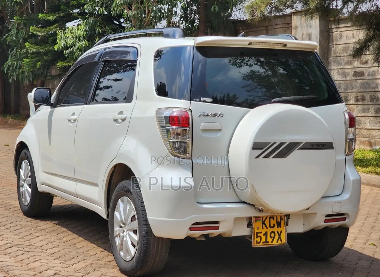 Toyota Rush 2012 White