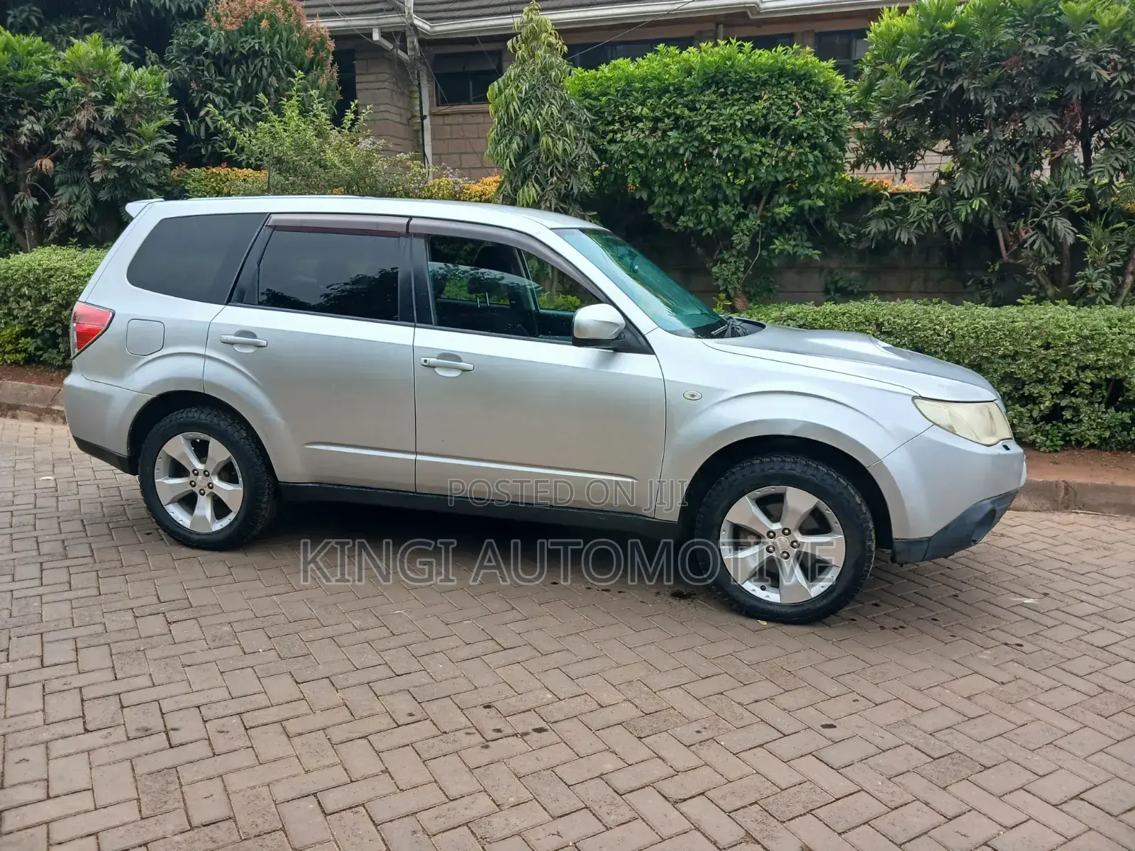 Subaru Forester 2010 White