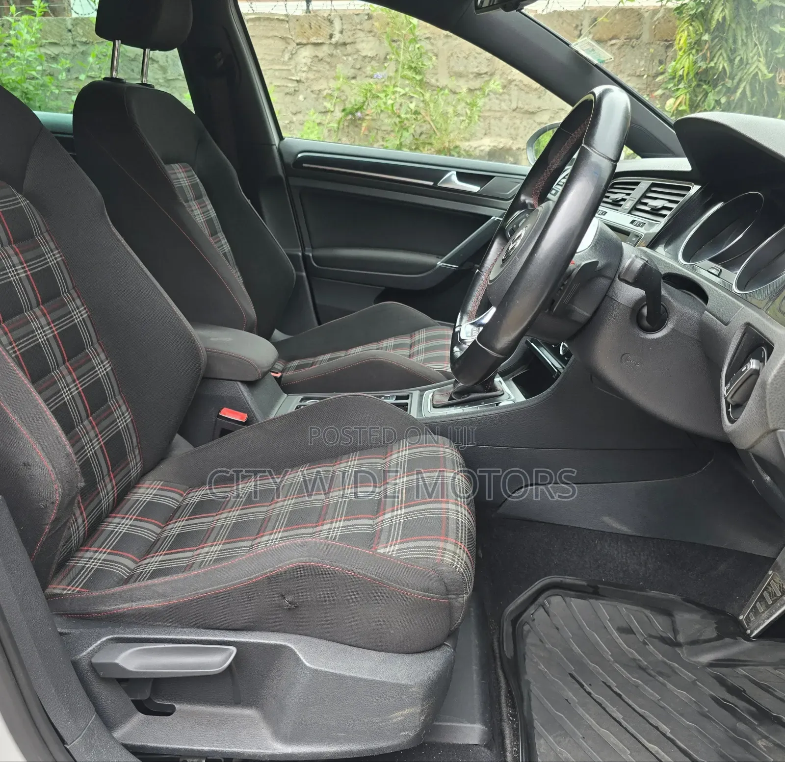 Volkswagen Golf 2015 White