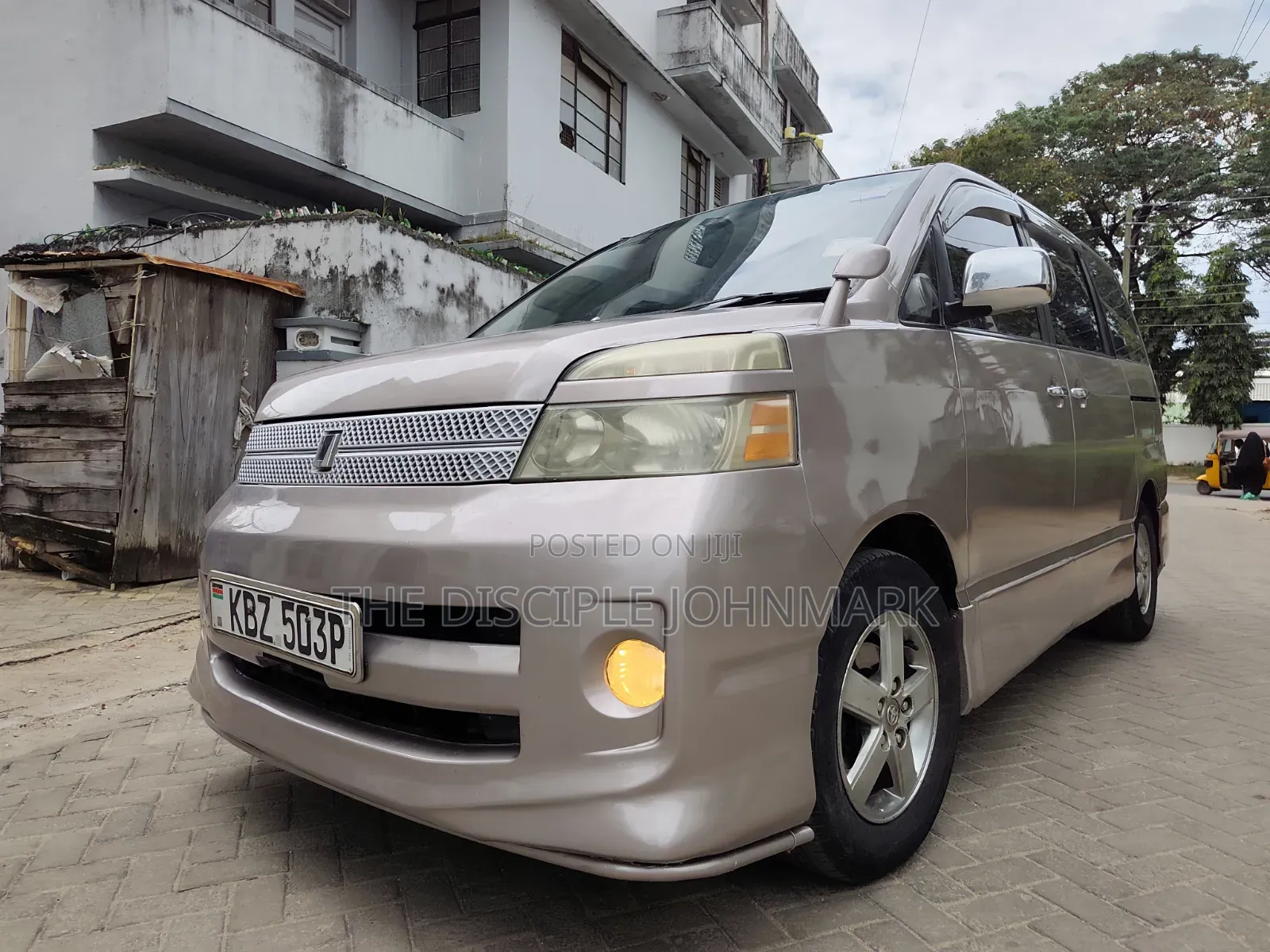 Toyota Voxy 2007 Gray