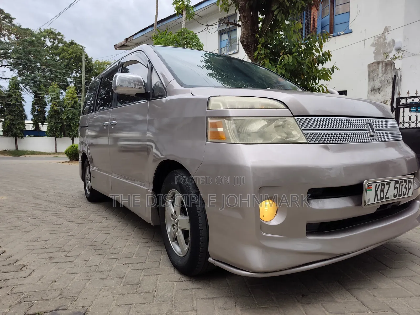 Toyota Voxy 2007 Gray