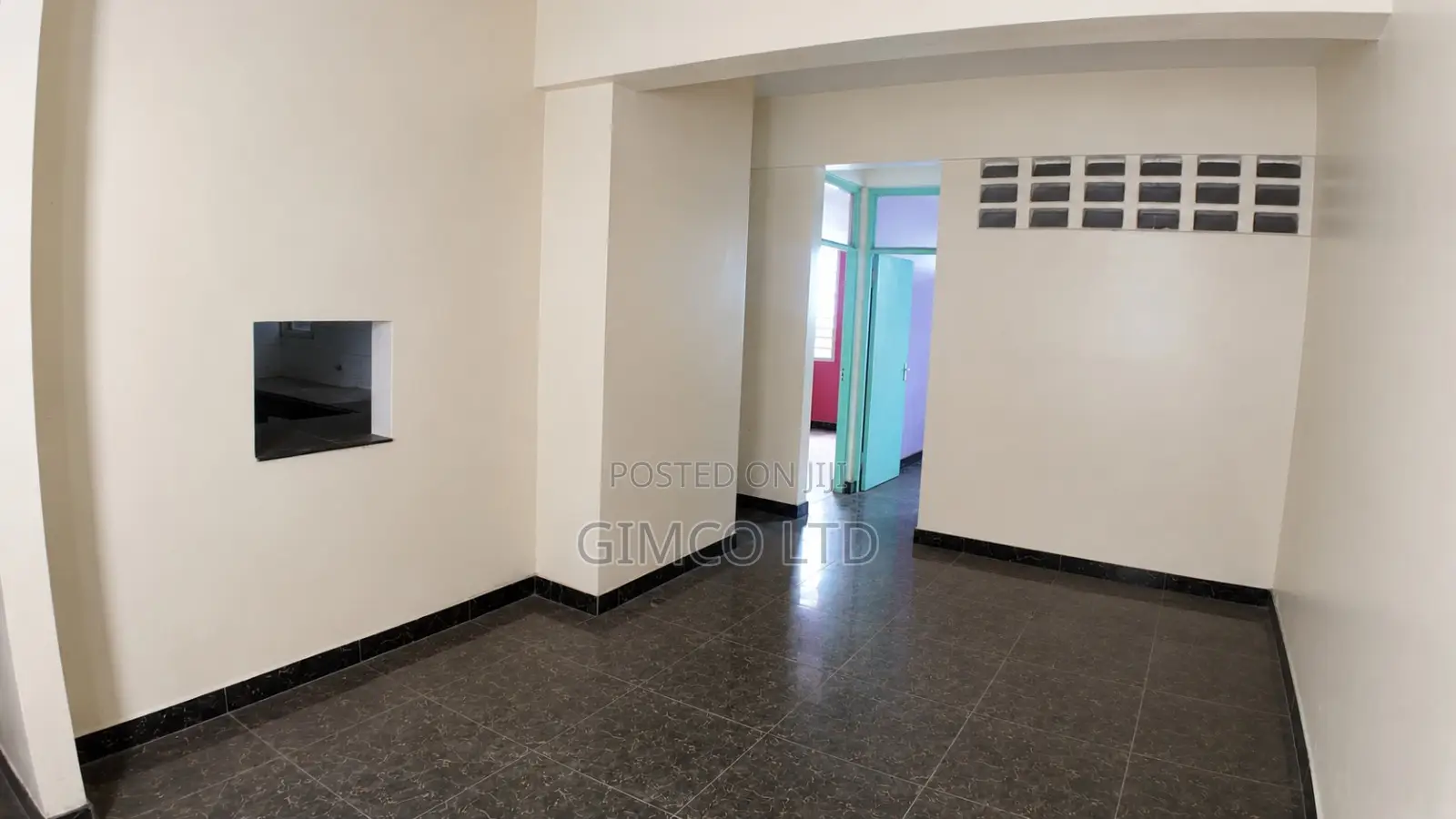 2bdrm Apartment in Mwembe Tayari, Moi Avenue (Msa) for sale