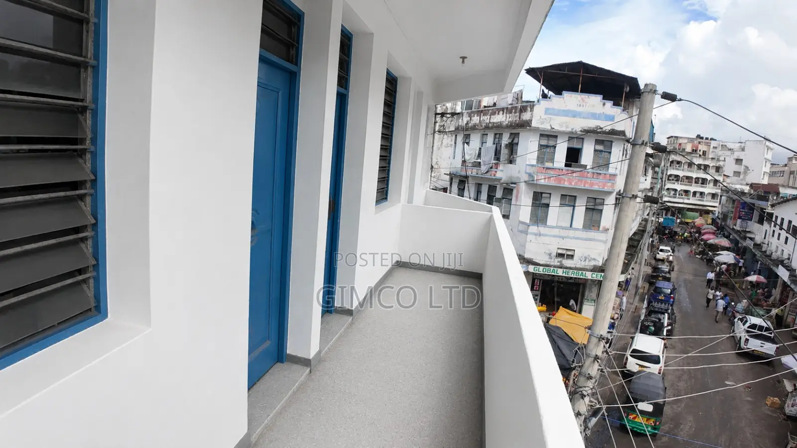 2bdrm Apartment in Mwembe Tayari, Moi Avenue (Msa) for sale