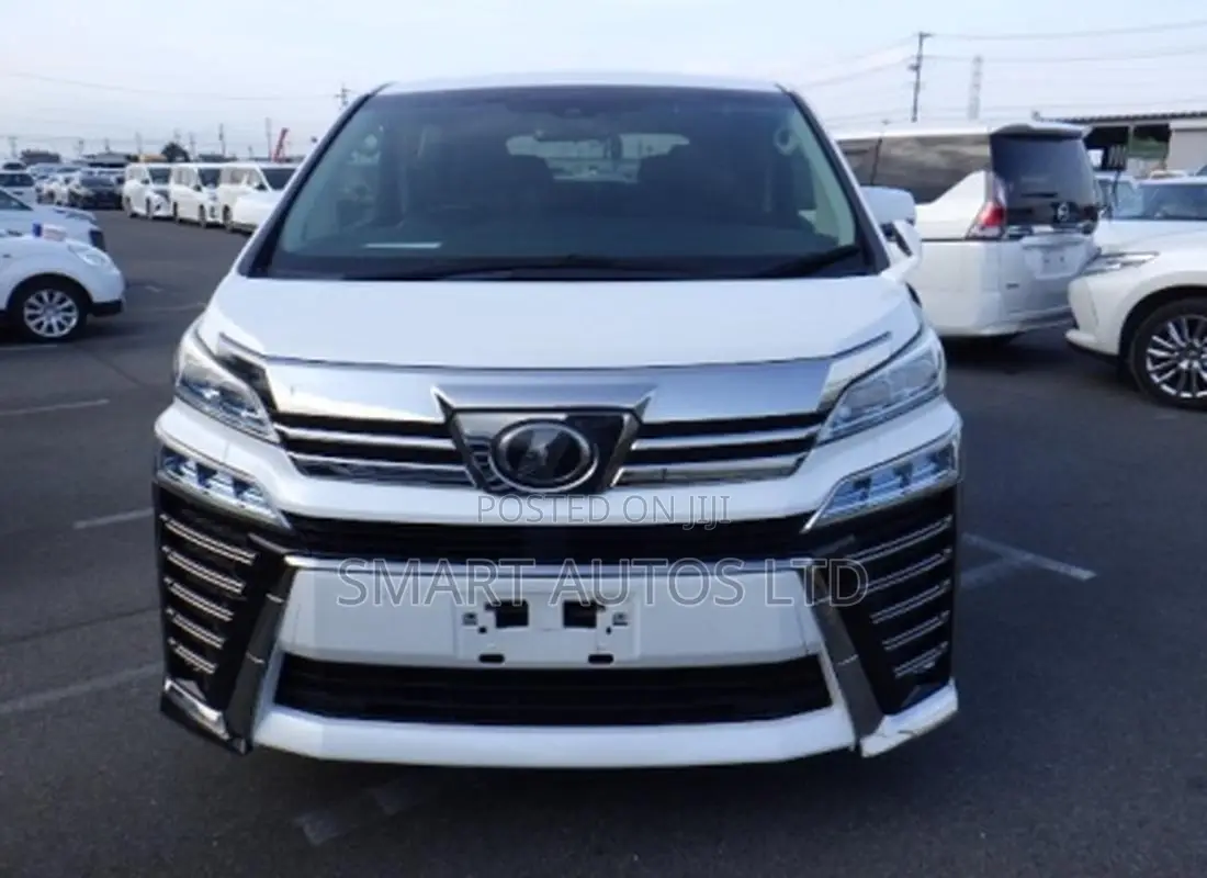 Toyota Vellfire 2019 Off white
