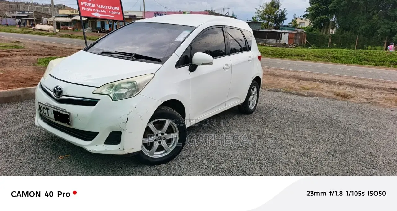 Toyota Ractis 2012 Off white
