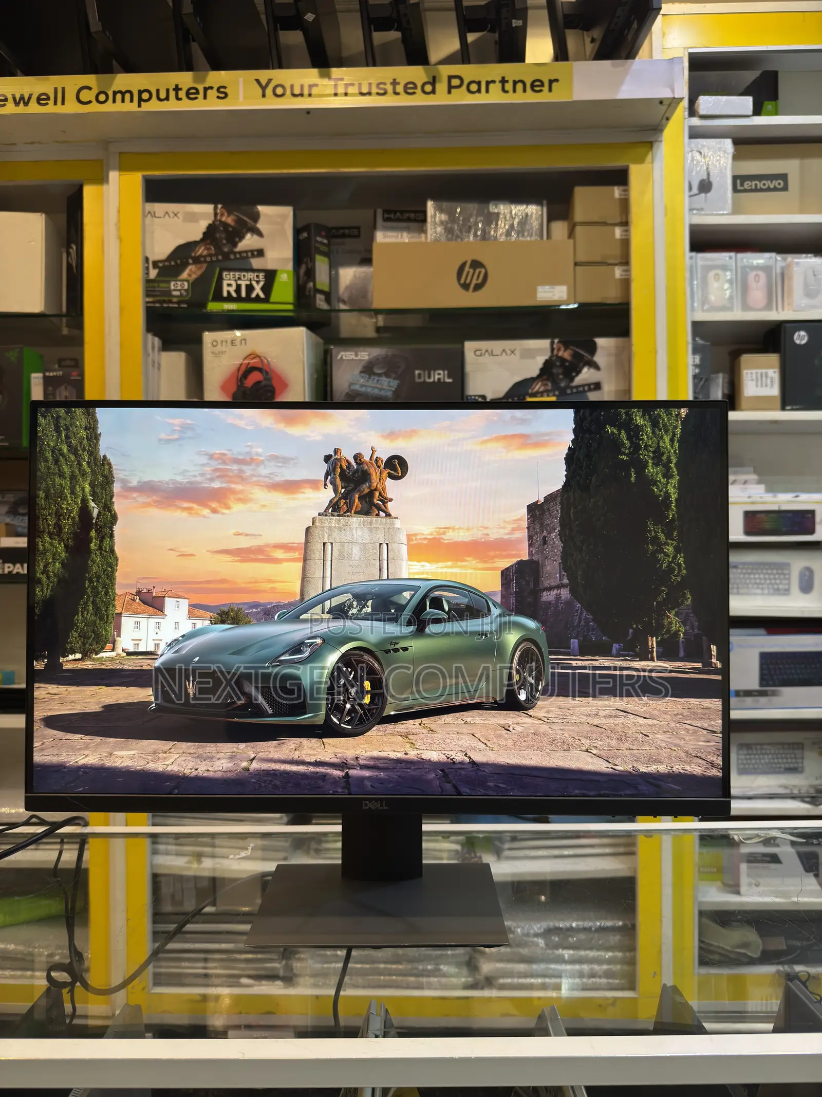 Dell P2720DC 27” QHD (2560 X 1440p) IPS USB-C Frameless Monitor