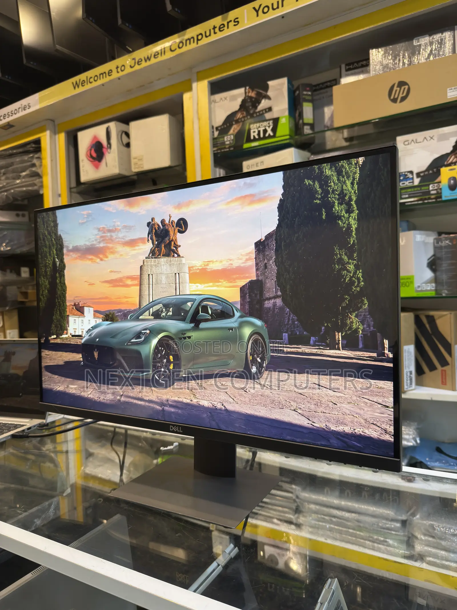 Dell P2720DC 27” QHD (2560 X 1440p) IPS USB-C Frameless Monitor