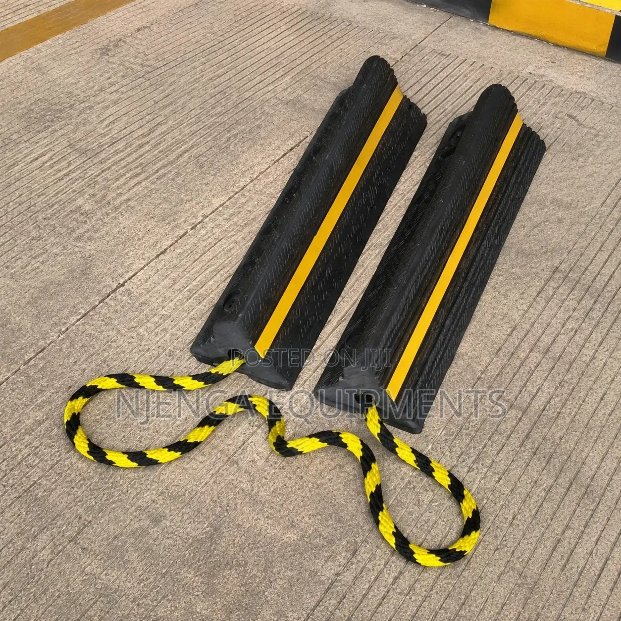 Heavy Duty Rubber Wheel Chocks