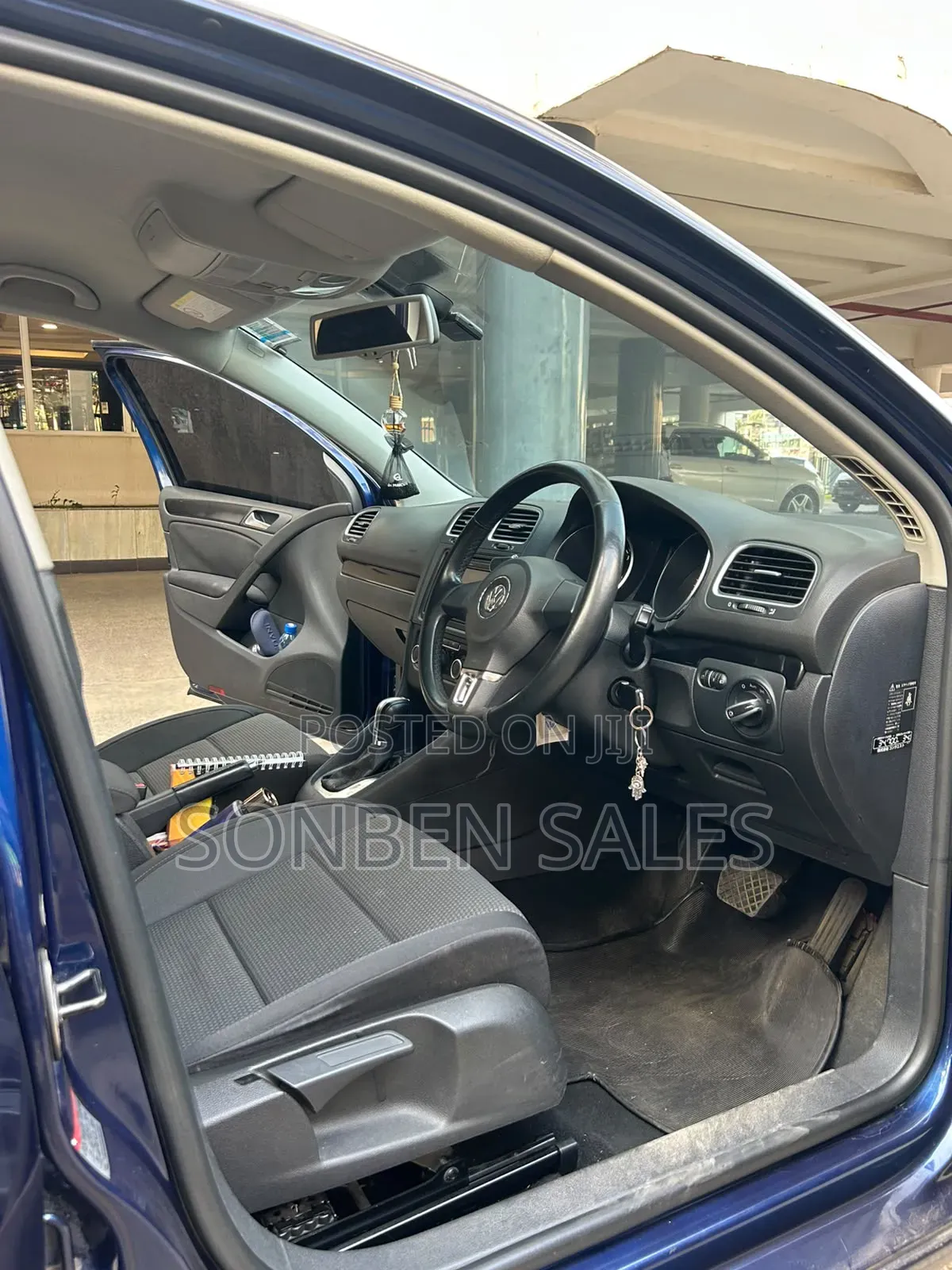 Volkswagen Golf 2013 Blue