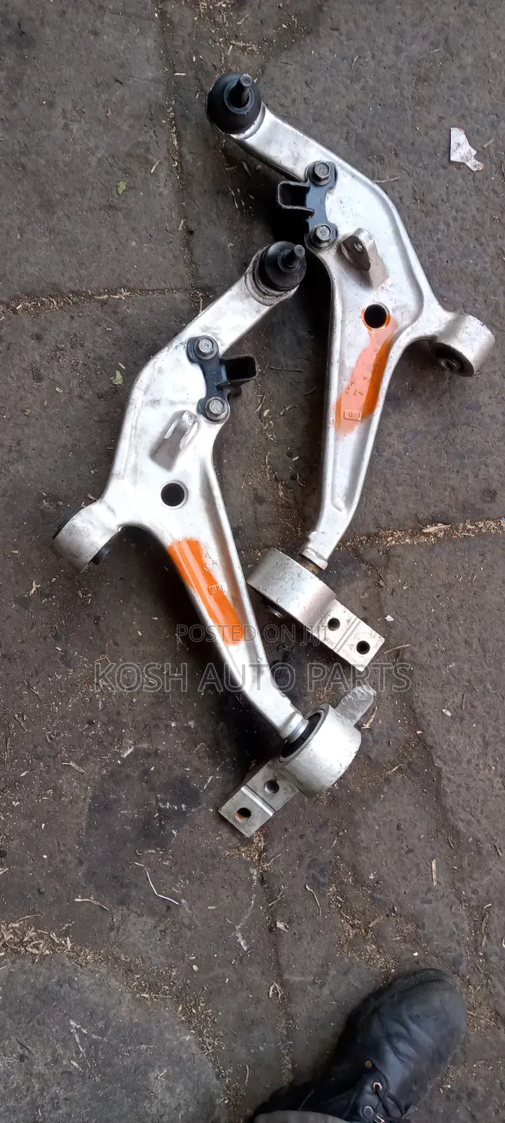 Control Arms Nissan Xtrail Nt30