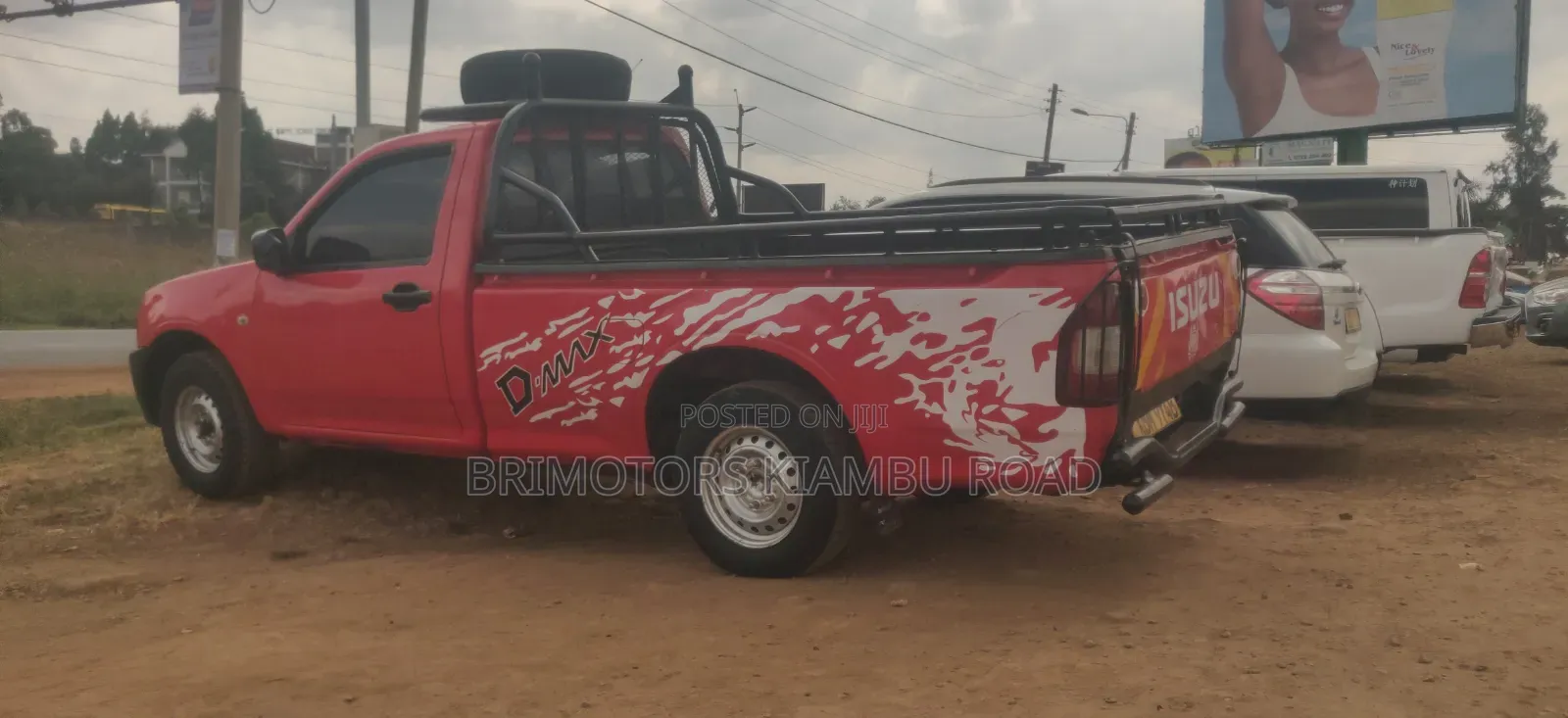 Isuzu D-MAX 2010 Red