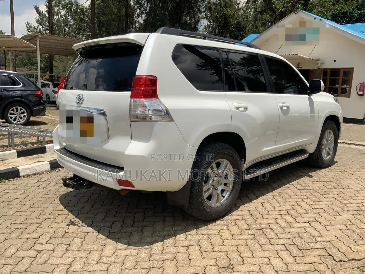Toyota Land Cruiser Prado 2012 White