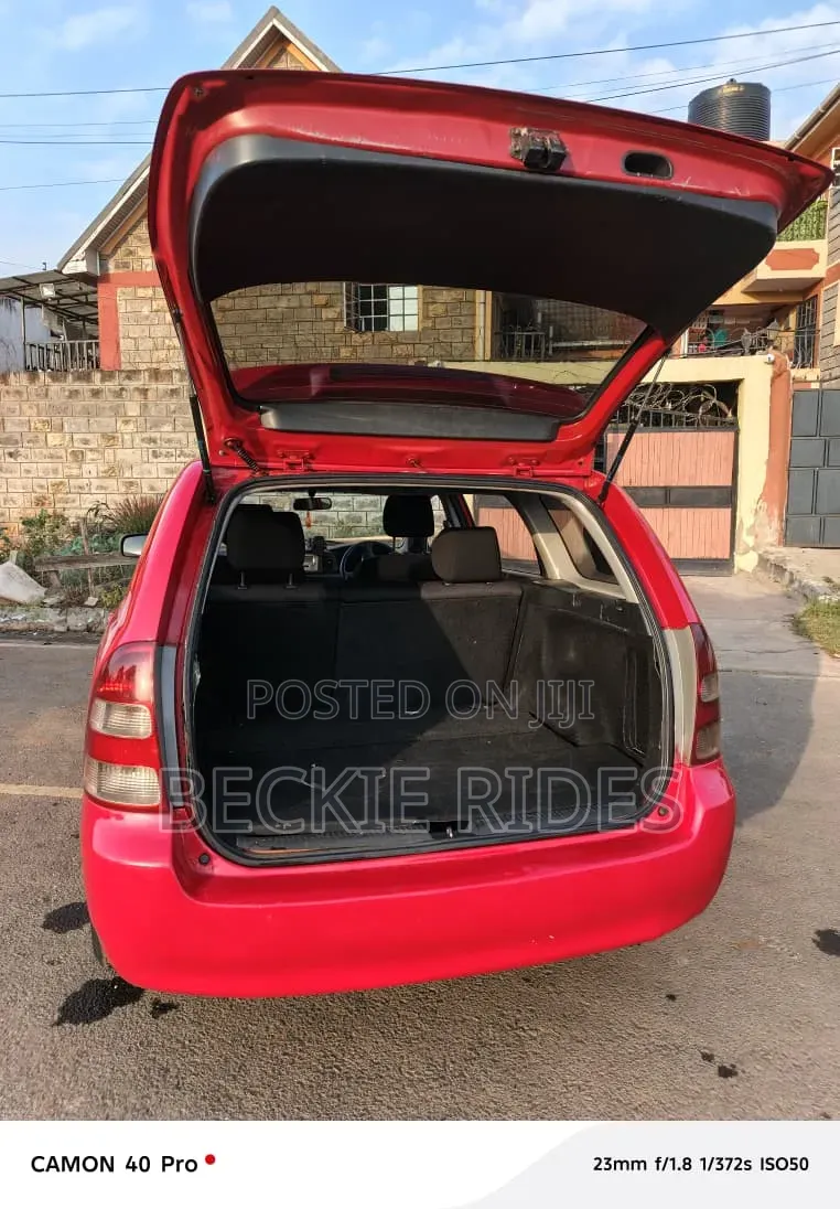 Toyota Corolla Fielder 2003 Red