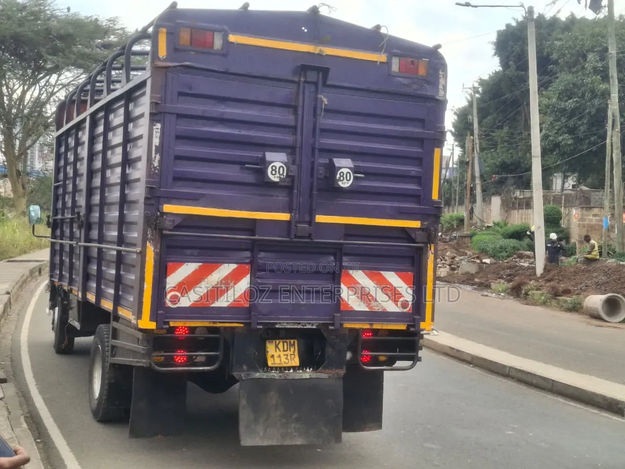 Isuzu NQR Truck